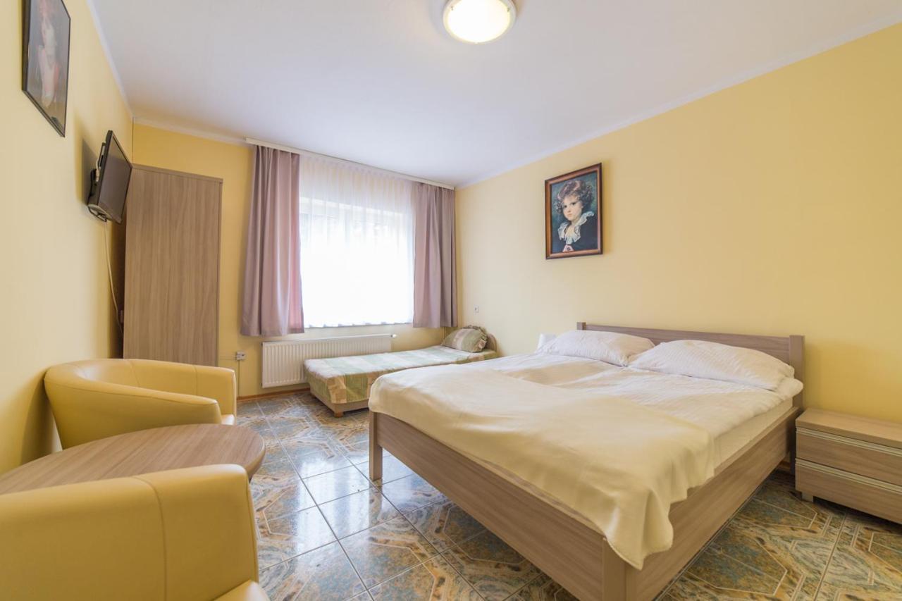 Tedi Bed & Breakfast Rewal Ngoại thất bức ảnh